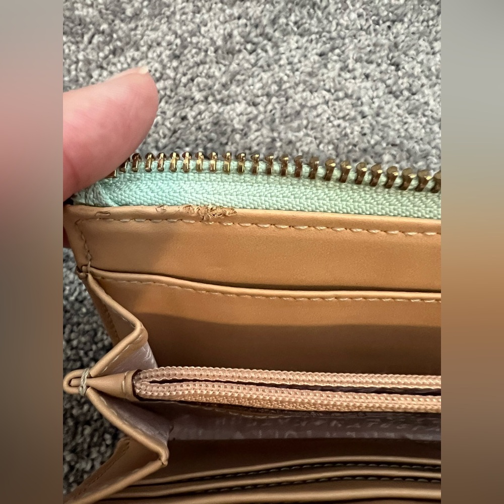 Kate Spade Large Wristlet/Wallet - Picture 6 of 12